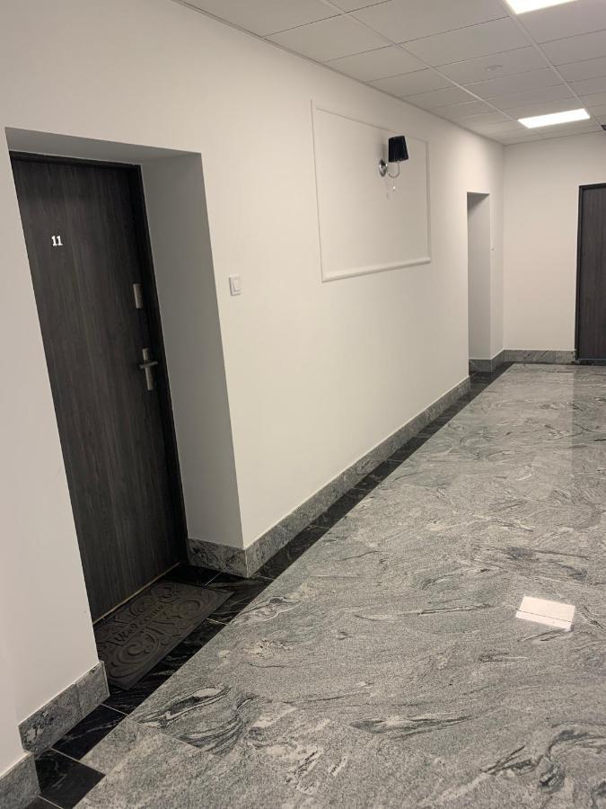 גורז'וב ווילקופולסקי Apartament Walczaka 11 Miejsce Parkingowe מראה חיצוני תמונה